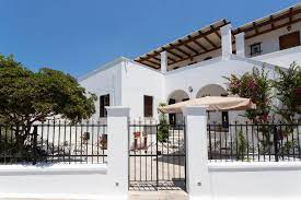 ΕΝΟΙΚΙΑΖΟΜΕΝΑ ΔΩΜΑΤΙΑ ΔΙΑΜΕΡΙΣΜΑΤΑ VILLA KRIEZI ΣΠΕΤΣΕΣ