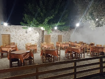 ΠΙΤΣΑΡΙΑ ΙΤΑΛΙΚΟ ΕΣΤΙΑΤΟΡΙΟ PIZZA LA NOTTE ΚΑΠΠΑΡΙΑΝΑ ΜΟΙΡΕΣ ΗΡΑΚΛΕΙΟ ΚΡΗΤΗ ΒΟΛΩΝΑΚΗΣ ΕΜΜΑΝΟΥΗΛ